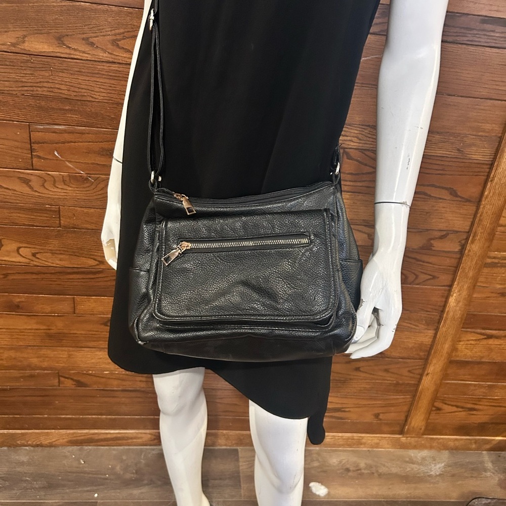 Source Unknown Black Crossbody Bag
